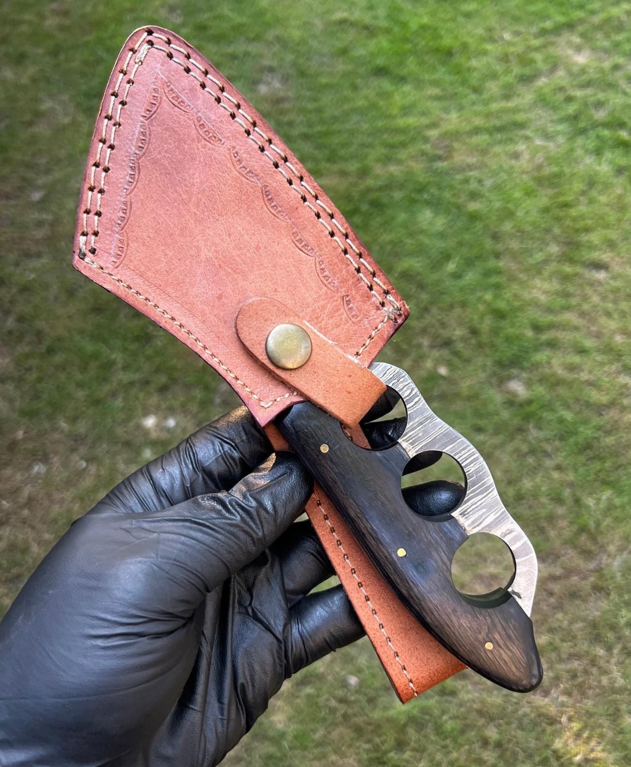 Handmade Damascus Knuckle Knife
