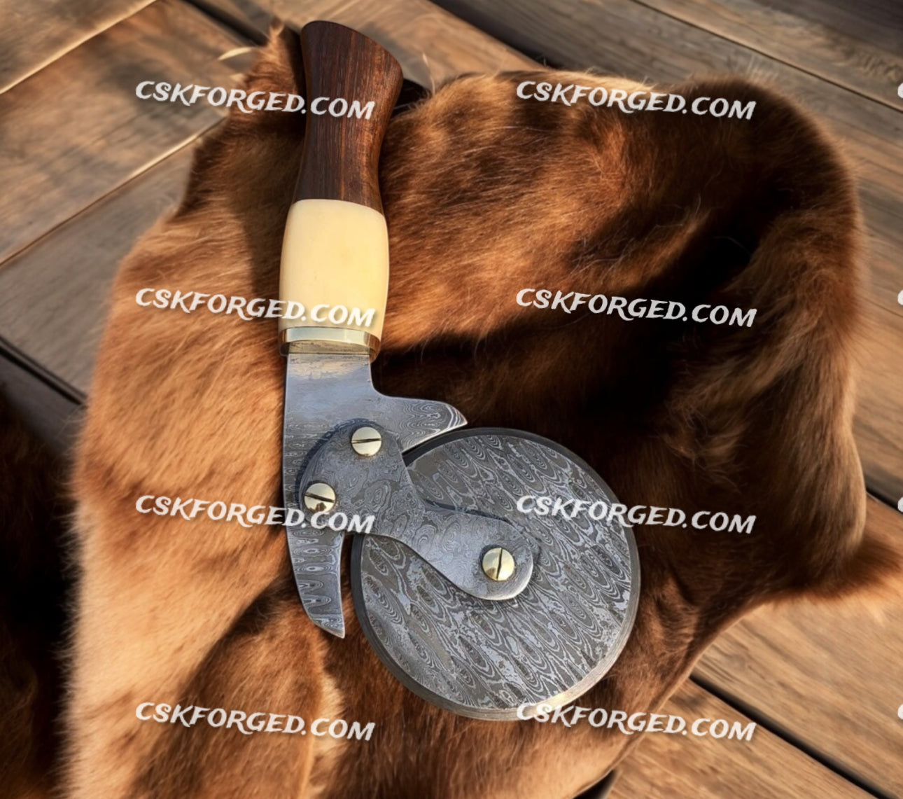 Damascus Steel Wheel Pizza Cutter-Best for Home & Professional Chefs