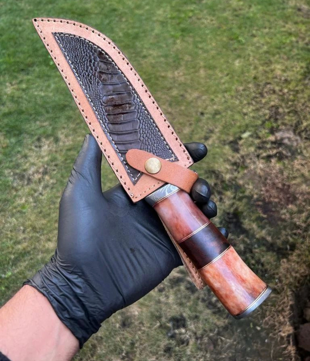 Damascus Steel Hunting Knife