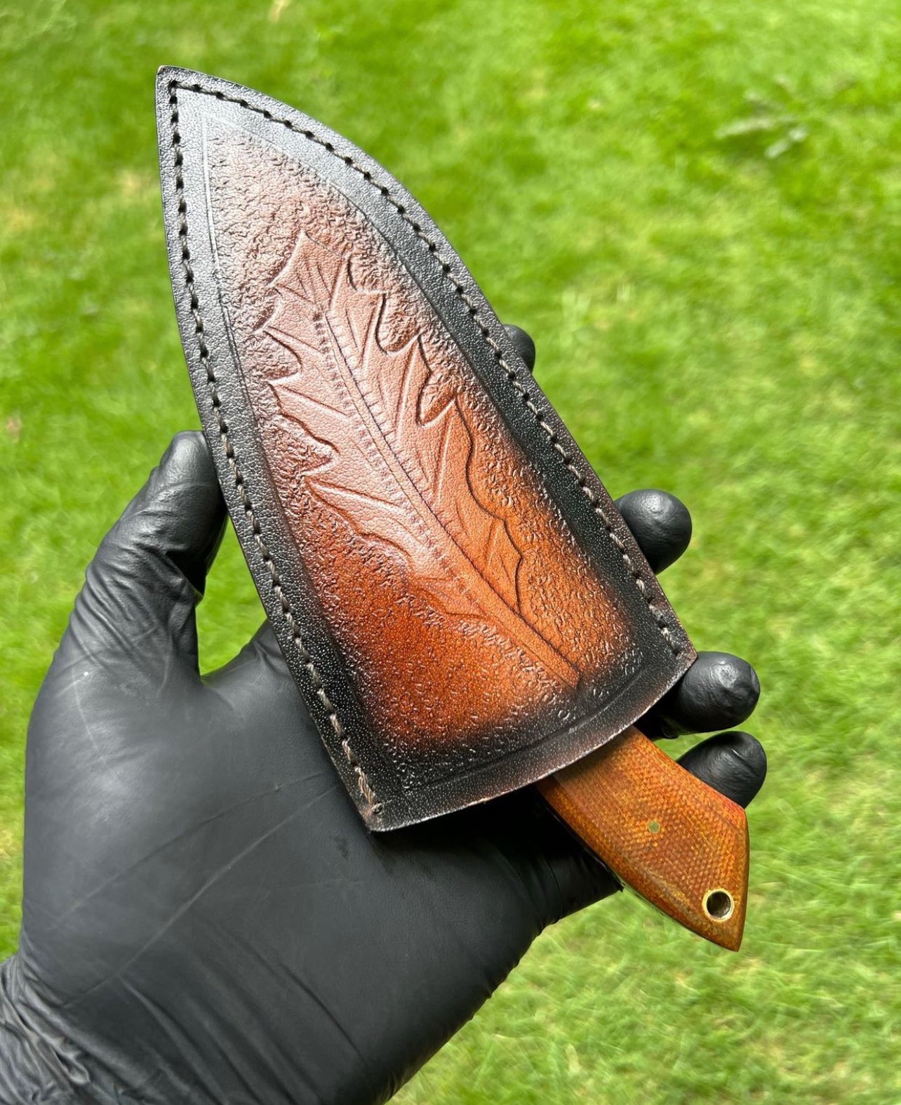 Handmade Damascus Steel Hunting Knife