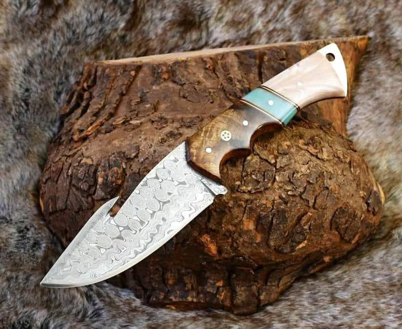 DAMASCUS EVOKE HOOK KNIFE, Rose Wood & TURQUOISE HANDLE