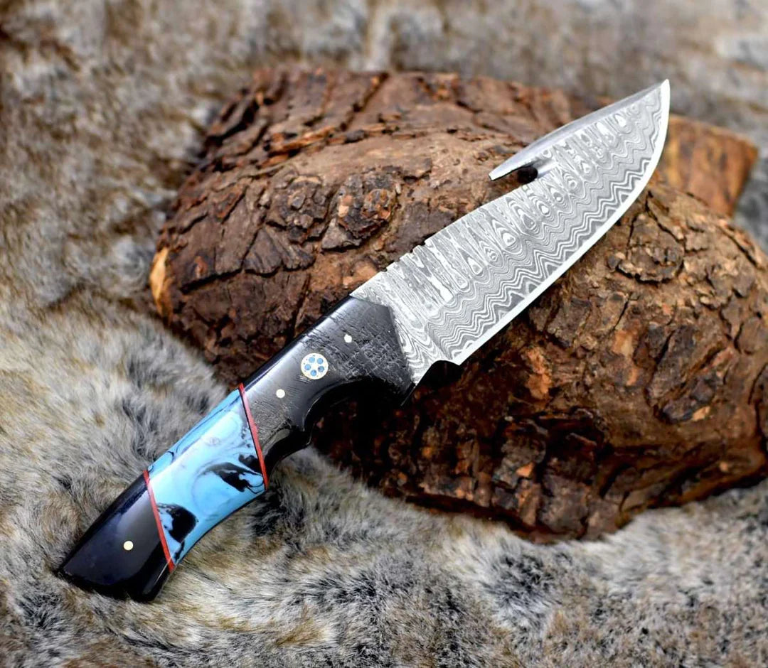 DAMASCUS EVOKE HOOK KNIFE, HORN & TURQUOISE HANDLE