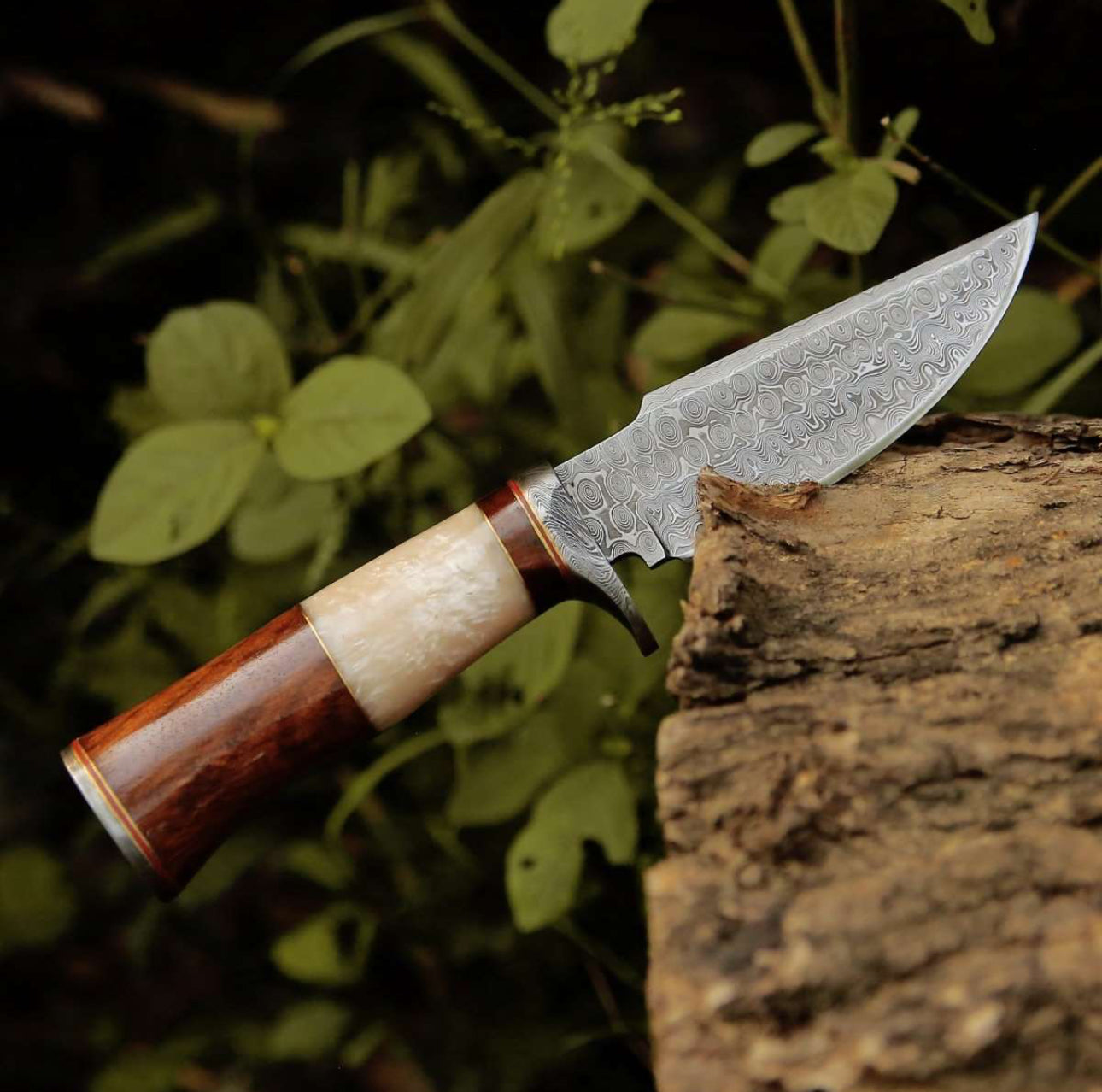 ELITE DAMASCUS HUNTING KNIFE WITH MOTHER OF PEARL & ROSE WOOD HANDLE