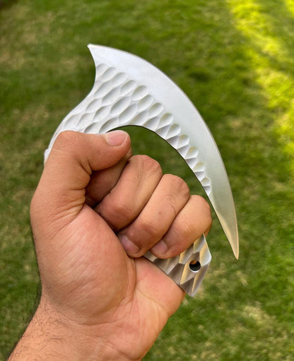 "Exquisite Handforged D2 Steel Ulu Knife