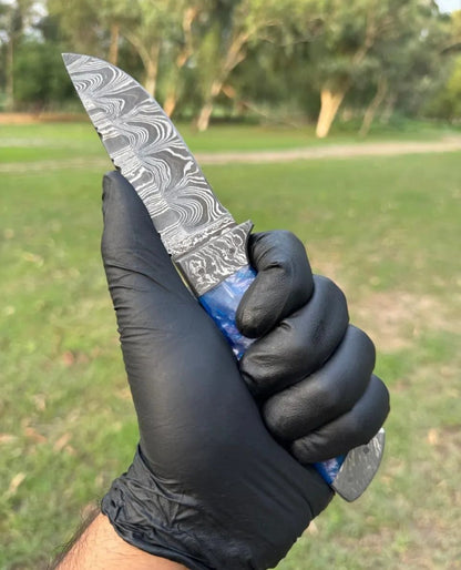 Hand Forged Folded Damascus Steel Full Tang Skinner Knife