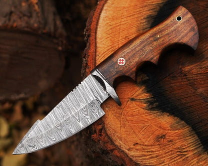 Bocat Damascus Steel Hunting Knife by cskforged