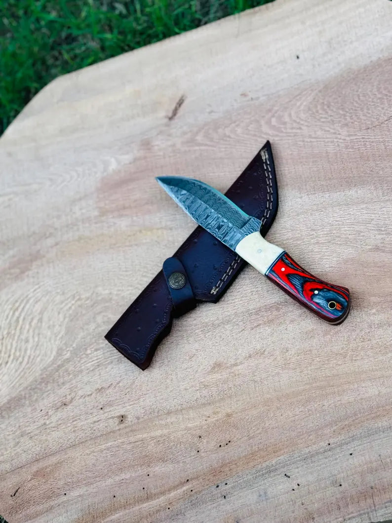 Hand-Forged Damascus Hunting Knives | Custom Handmade Blades for Outdoor Adventure