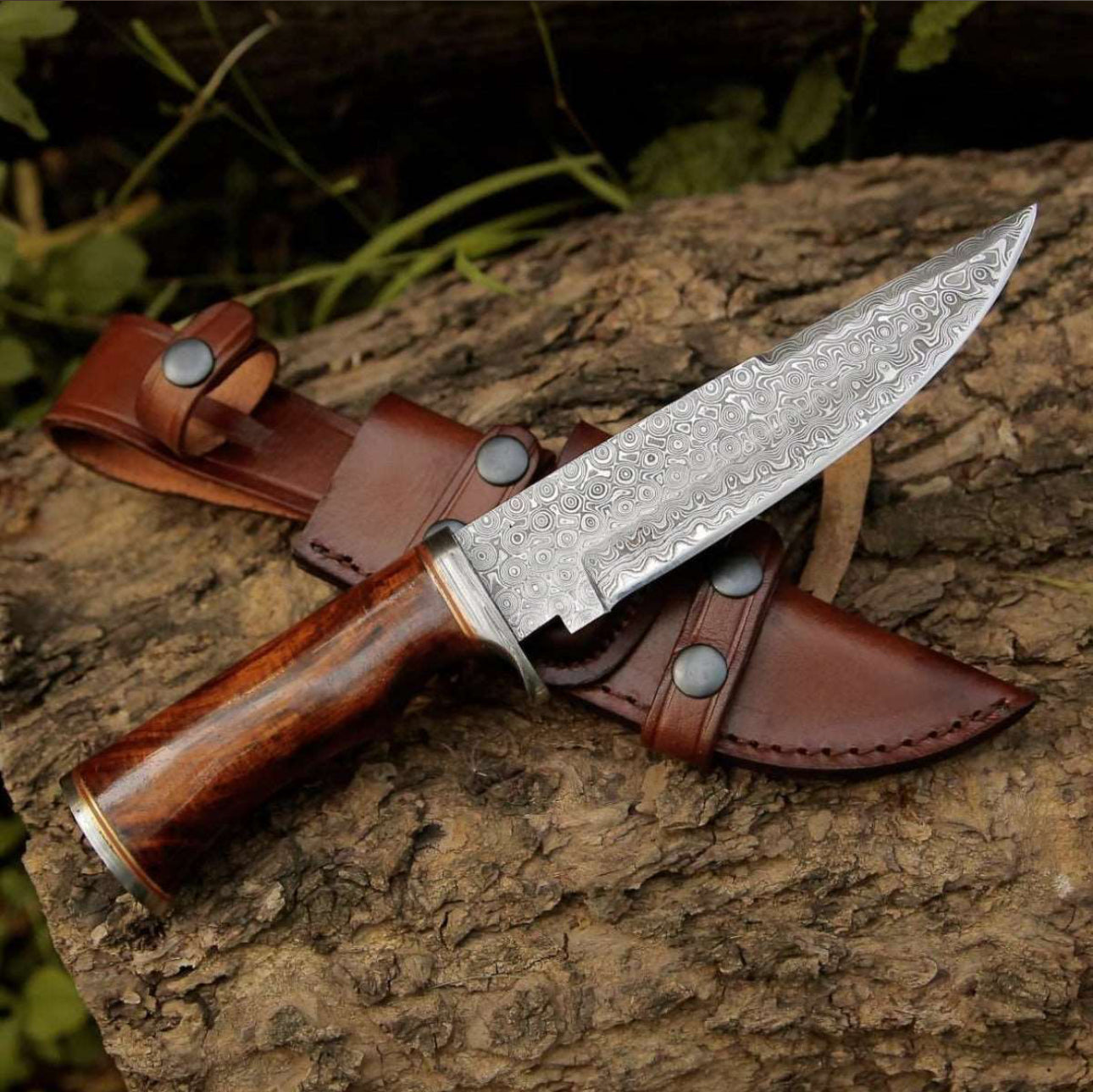 HANDMADE CRUCIFIER HUNTING KNIFE WITH EXOTIC ROSEWOOD HANDLE