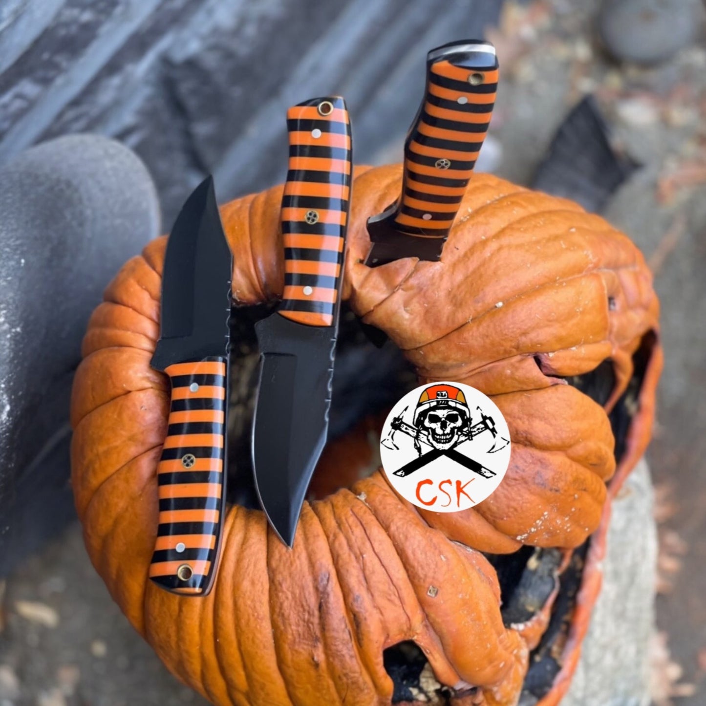 Halloween Custom Black-and-Orange Striped Hunting Knife