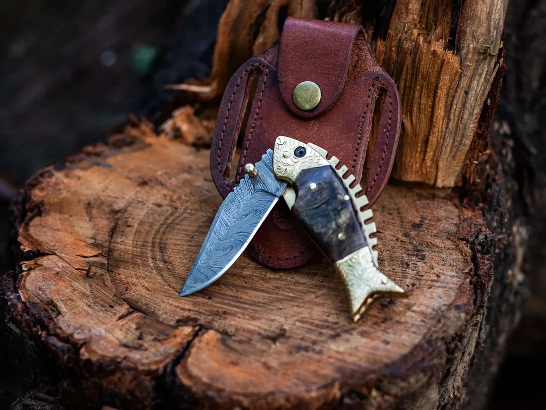 Damascus Steel Blade Fish Shape Pocket Folding knife