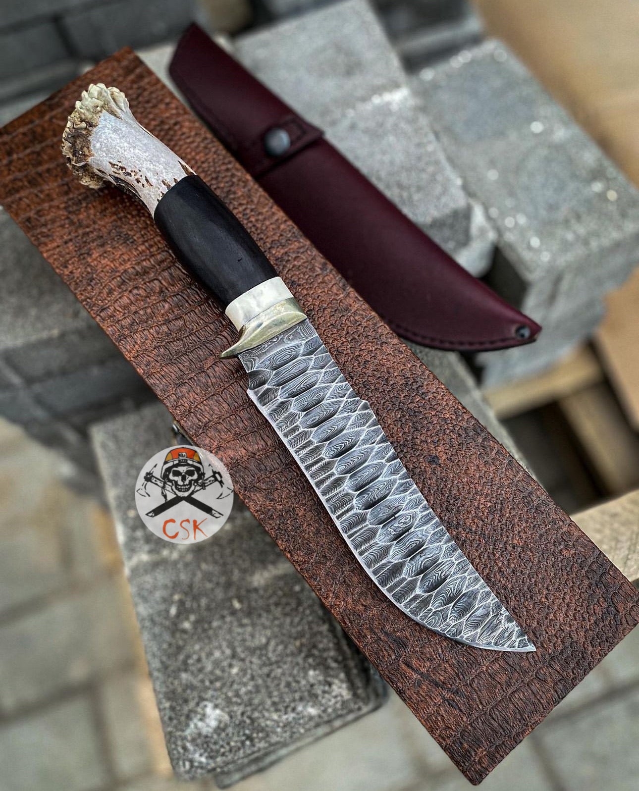 The Stag’s Fury: Handcrafted Damascus Survival Knife