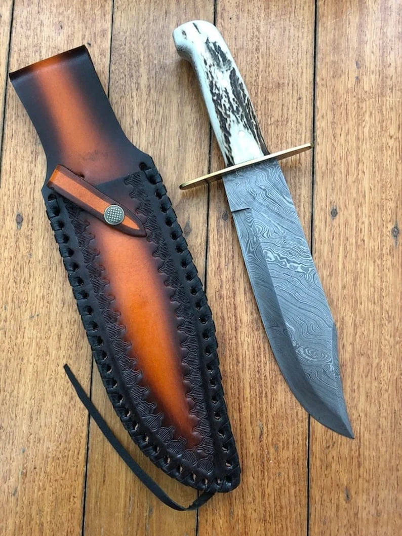 Deluxe Dundee Hunting Knife with Full Tang Damascus Steel Blade and Antler Horn Handle