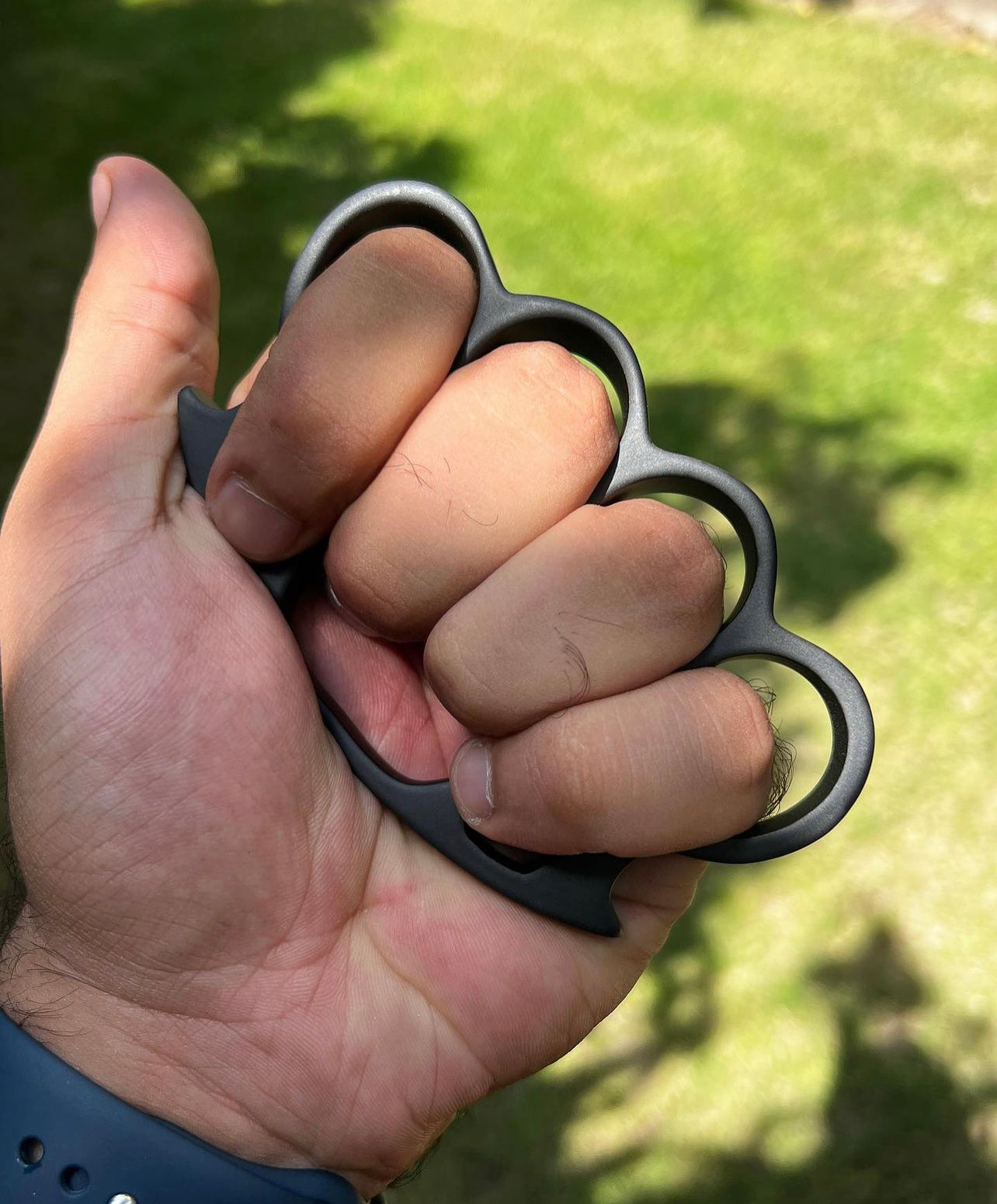 New Premium Hand Casted Black knuckle