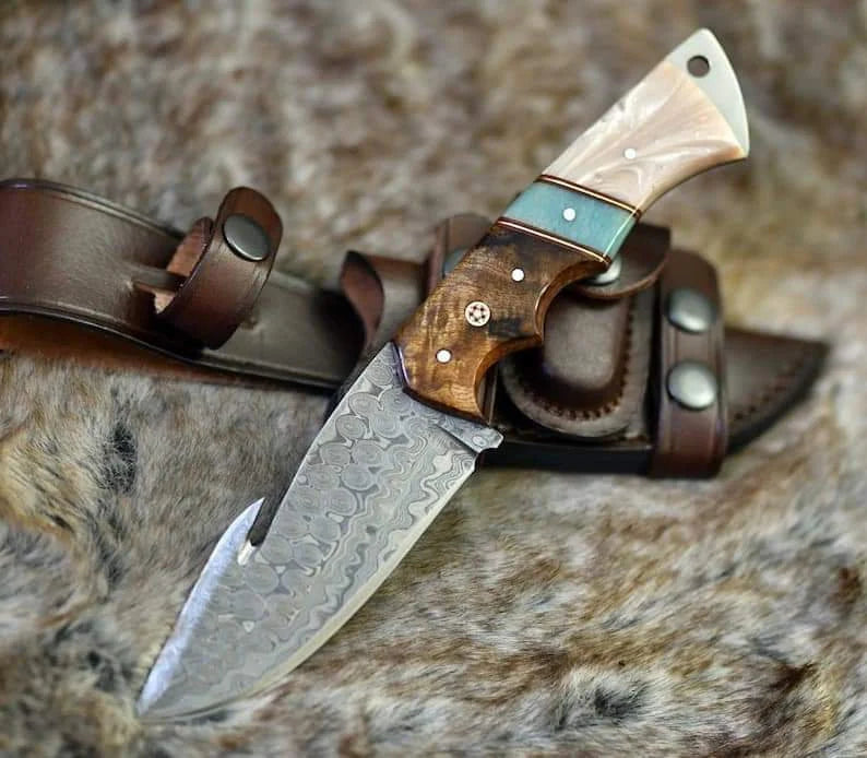 DAMASCUS EVOKE HOOK KNIFE, Rose Wood & TURQUOISE HANDLE