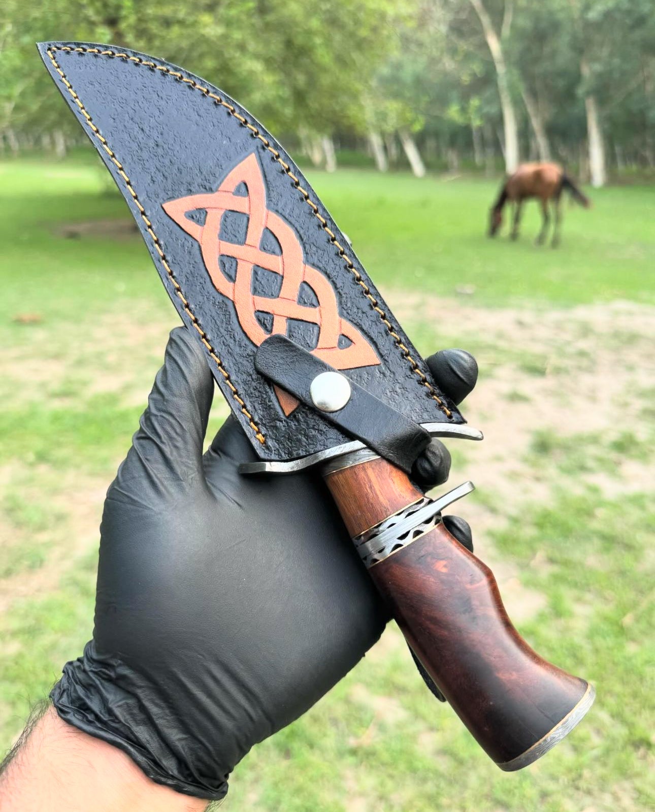 Handmade Damascus steel Camping Hunting Knife