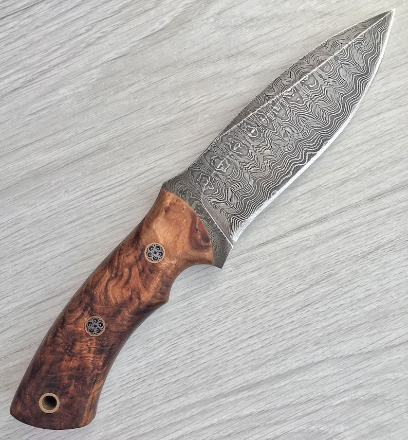 REAL DAMASCUS Hunting Knife Walnut Wood Handle - 150 Layers - Blacksmith Made - Camping Knife - Damascus Steel Knife - Survival Knife