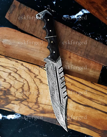 Titan Predator- Damascus Steel blade with serrated back/ Dyed bones scales