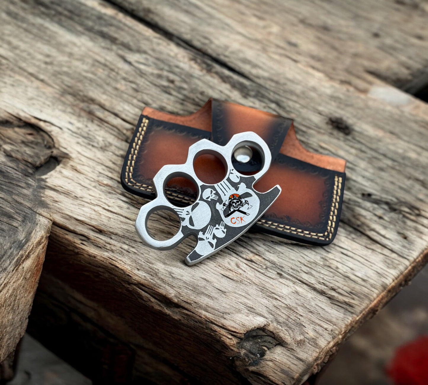 Punisher Skull Knuckle With Leather Case