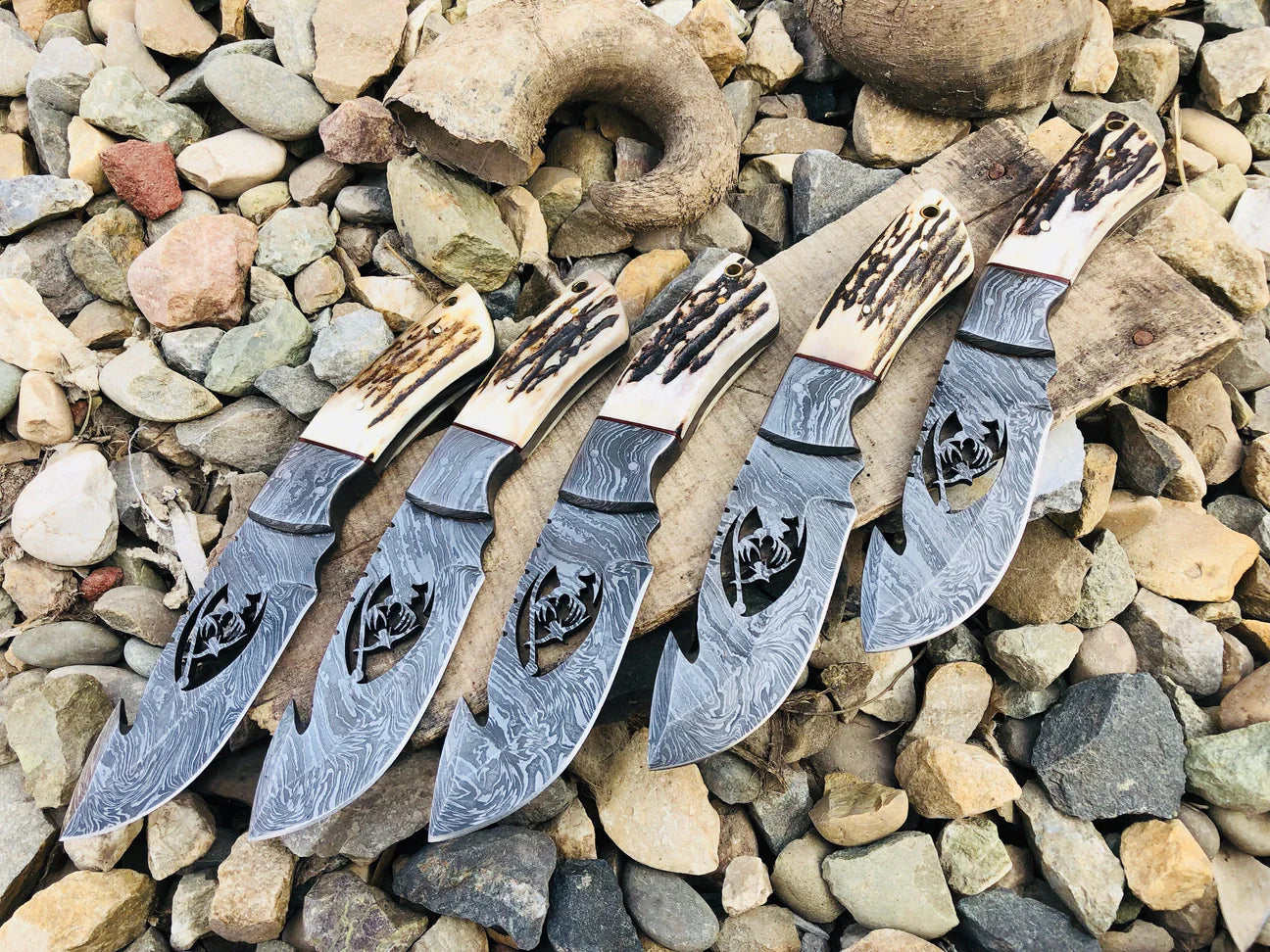 Custom Handmade Damascus steel EDC knives