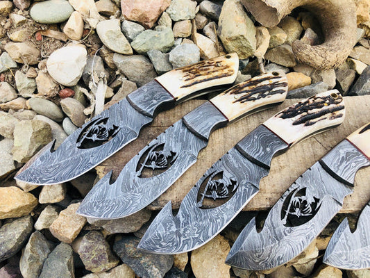 Custom Handmade Damascus steel EDC knives
