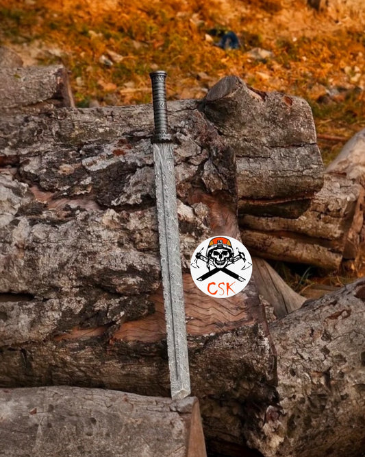 Shadow Fang – Damascus Steel Tanto Blade Sword