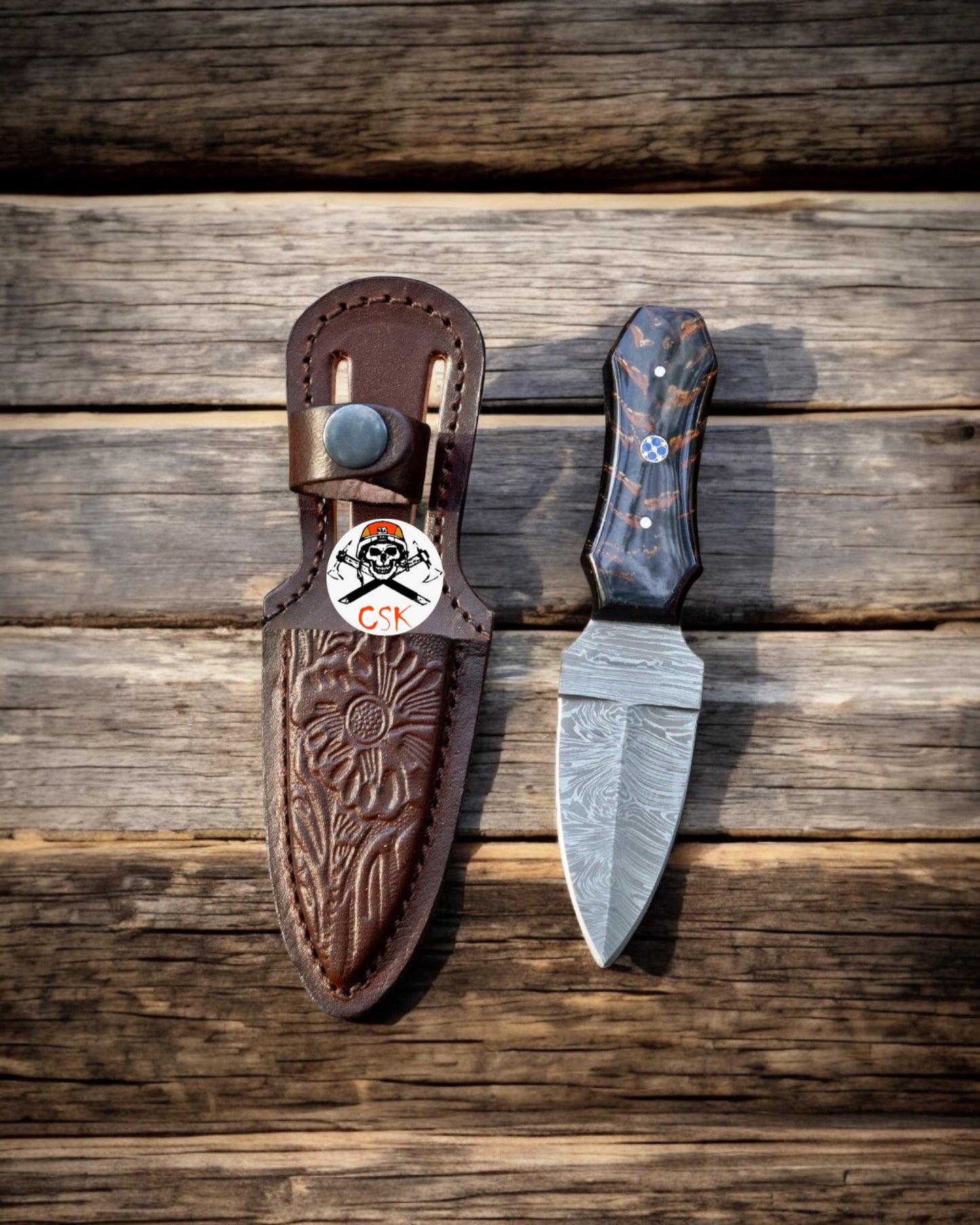 Field Damascus Knife with Epoxy Pine Cone Handle