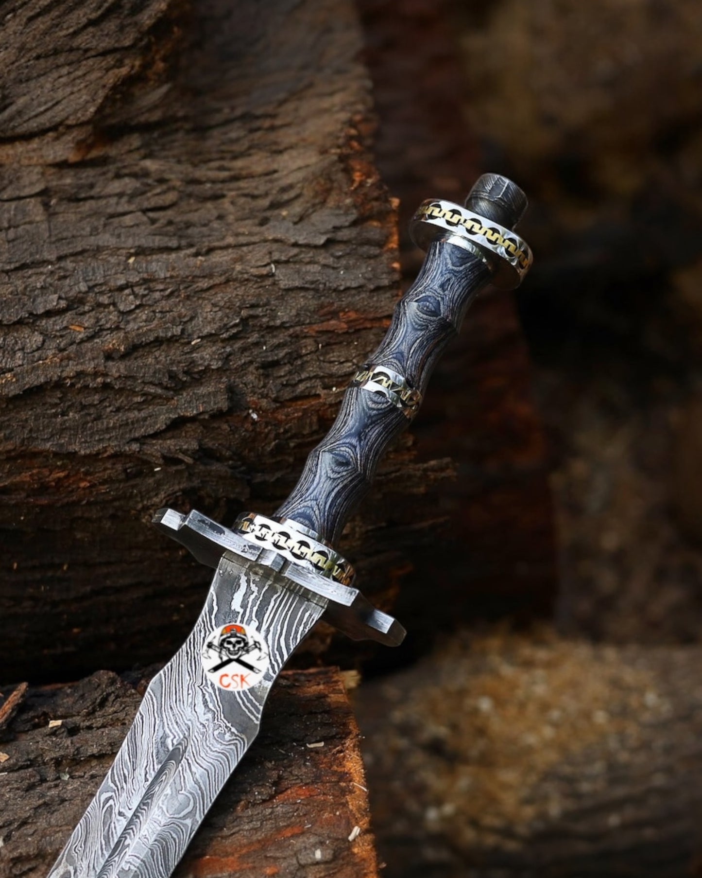 Shadowfang Damascus Steel Sword – Exotic Wood Handle