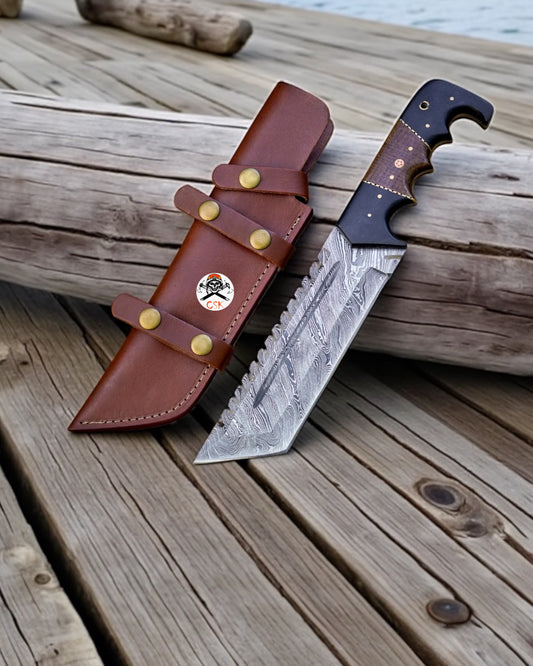Handmade Damascus Steel Voyager Vanguard Hunting Knife