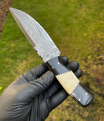 Damascus Steel Hunting Knife