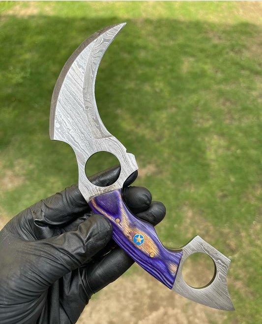 Handmade Damascus karambit knife