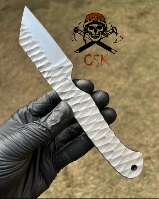 Custom made D2 steel drop point EDC knife