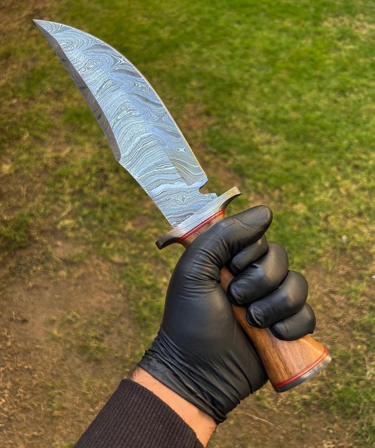 Damascus Steel Hunting Knife