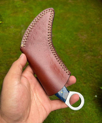 Handmade Damascus steel karambit knife