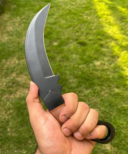 Handmade D2 steel Black Coated Ring Tail karambit knife