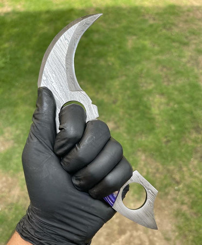 Handmade Damascus karambit knife