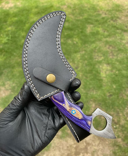 Handmade Damascus karambit knife