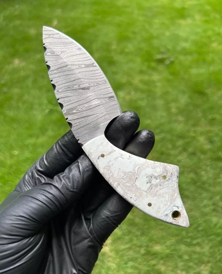 Fixed Blade Handmade Damascus Steel EDC Knife