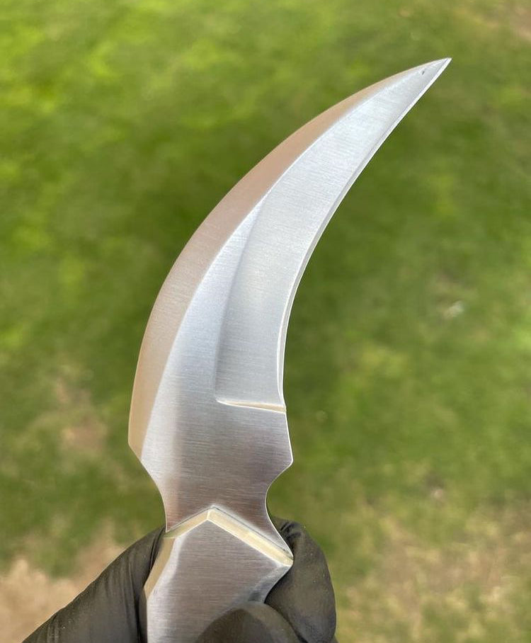Handmade D2 steel karambit knife