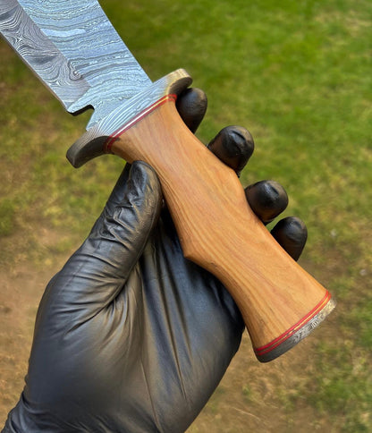 Damascus Steel Hunting Knife