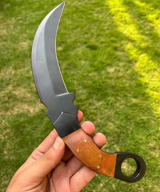 Handmade D2 steel Black Coated Ring Tail karambit knife