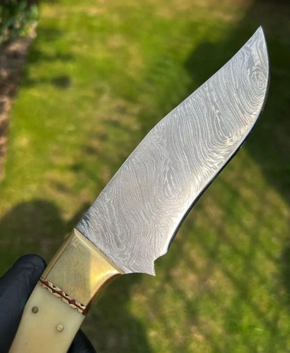 Custom Handmade Damascus Steel Full Tang Trailing Point Hunting Knife