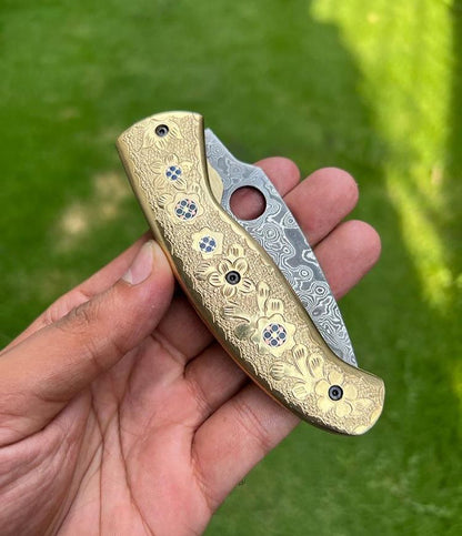 DAMASCUS STEEL FOLDING POCKET KNIFE WITH ENGRAVED BRASS HANDLE 8" CUSTOM KNIVES