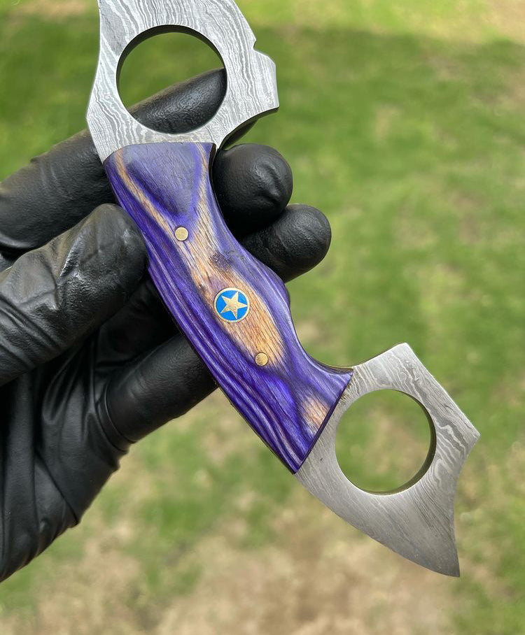 Handmade Damascus karambit knife