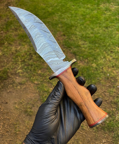 Damascus Steel Hunting Knife