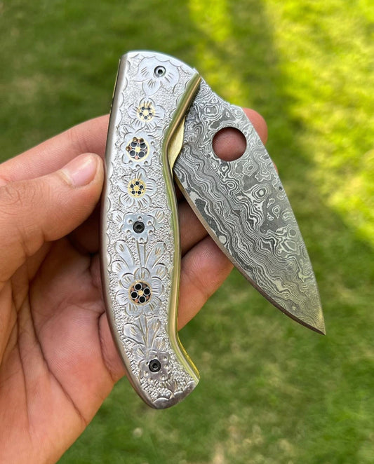 Custom Handmade Damascus steel Blade EDC Folding Pocket Knife